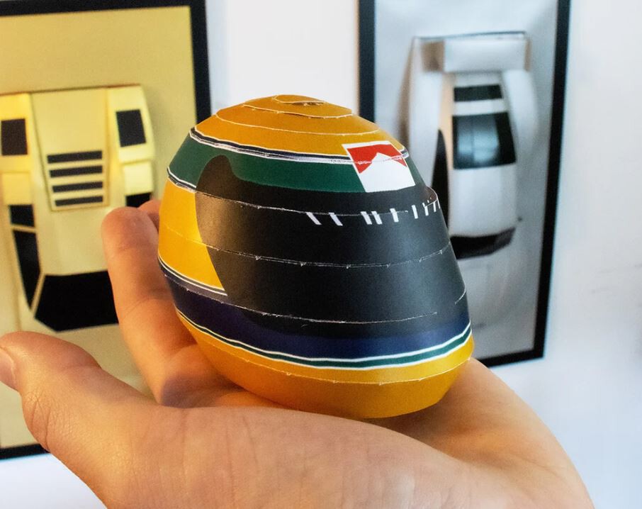 Meillä ei tule koskaan olemaan McLarenia tai Ferrari, mutta tämän kaverin ansiosta voimme tehdä paperista legendaarisia autoja.