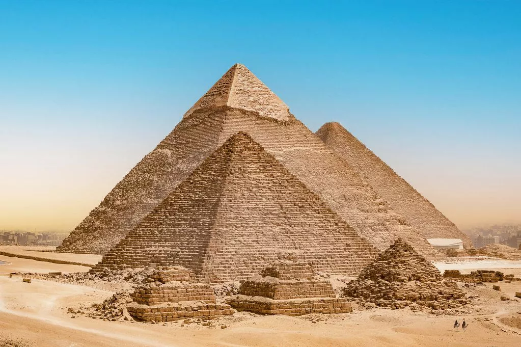 Miksi Gizan pyramidi on edelleen mysteeri arkeologeille ja matkailijoille