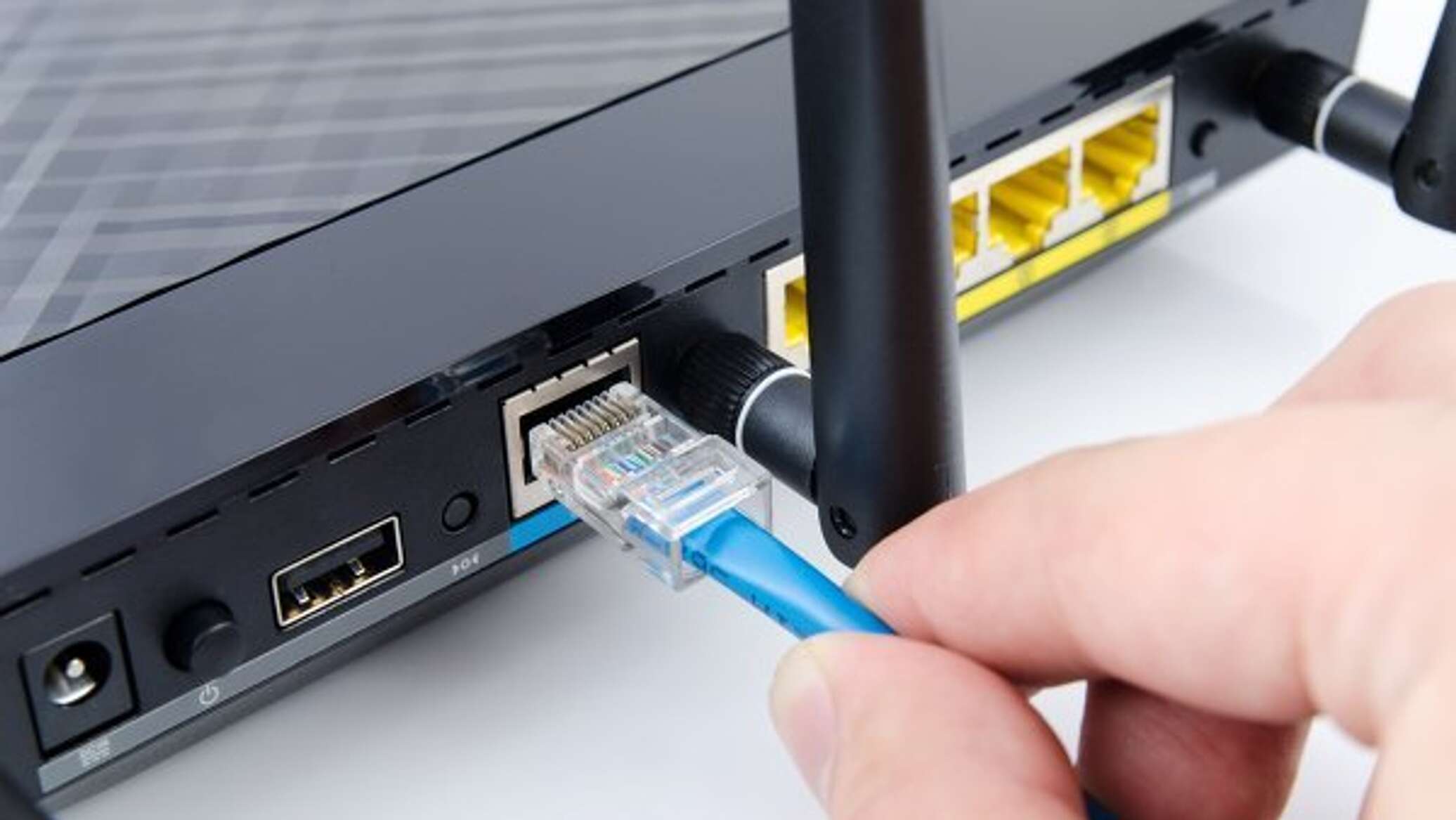 Kuinka usein WiFi-reititin tulisi käynnistää uudelleen, jotta vältytään Internet-yhteysongelmilta?