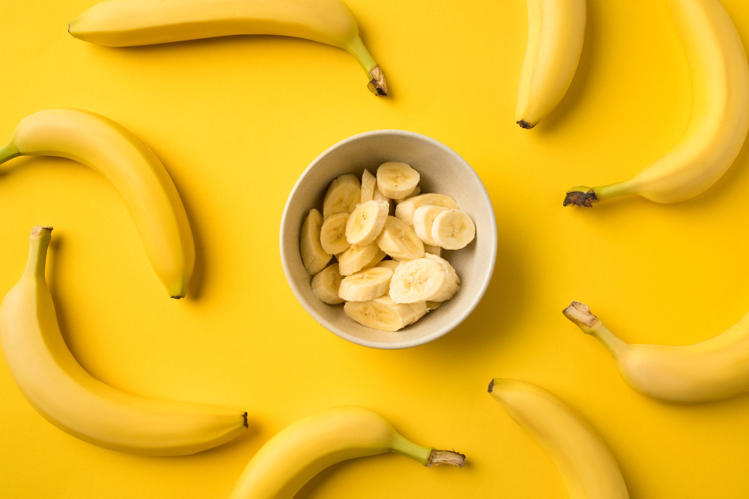 Banaanin ja munankuoren sekoittaminen: miksi se on suositeltavaa ja mihin sitä käytetään