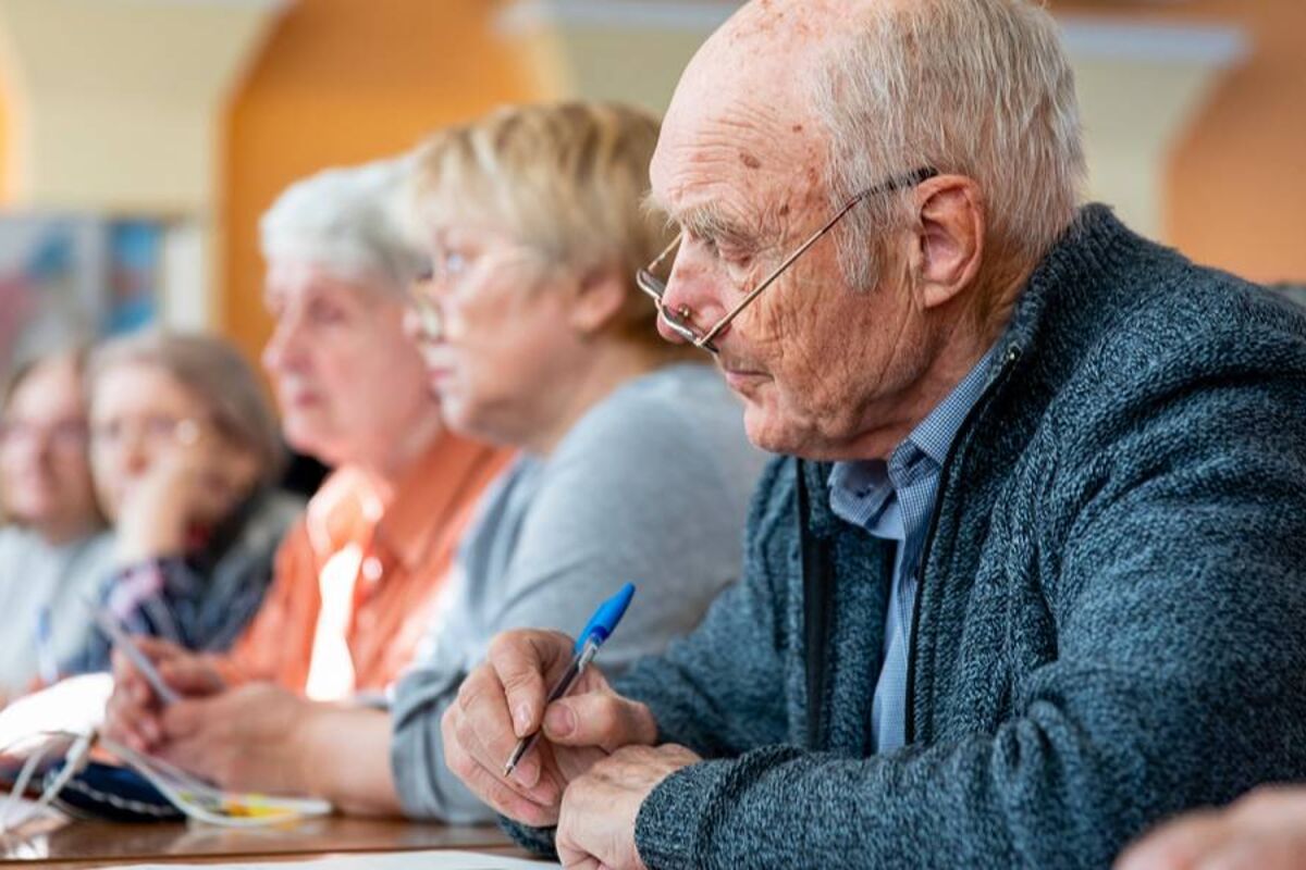 Sosiaaliturvaviranomaiset eväävät eläkkeen itsenäisiltä työntekijöiltä, jotka eivät täytä tätä vaatimusta, vaikka he olisivat maksaneet maksuja 40 vuoden ajan.
