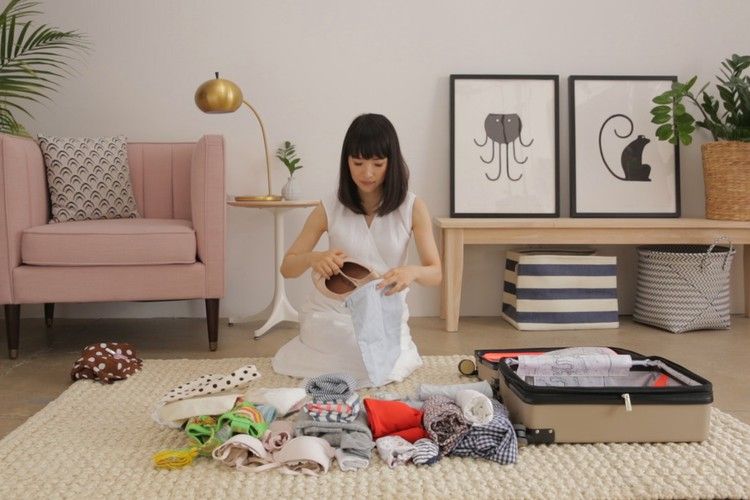 Kuinka pakata täydellinen matkalaukku ja säästää tilaa käyttämällä luotettavaa Marie Kondo -menetelmää.