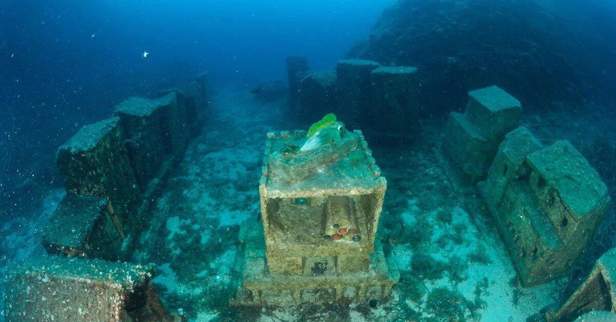 Egypti löytää oman Atlantiksensa: meren pohjasta löydetyn uponneen kaupungin ja sen pohjalta löydetyt muinaiset aarteet.
