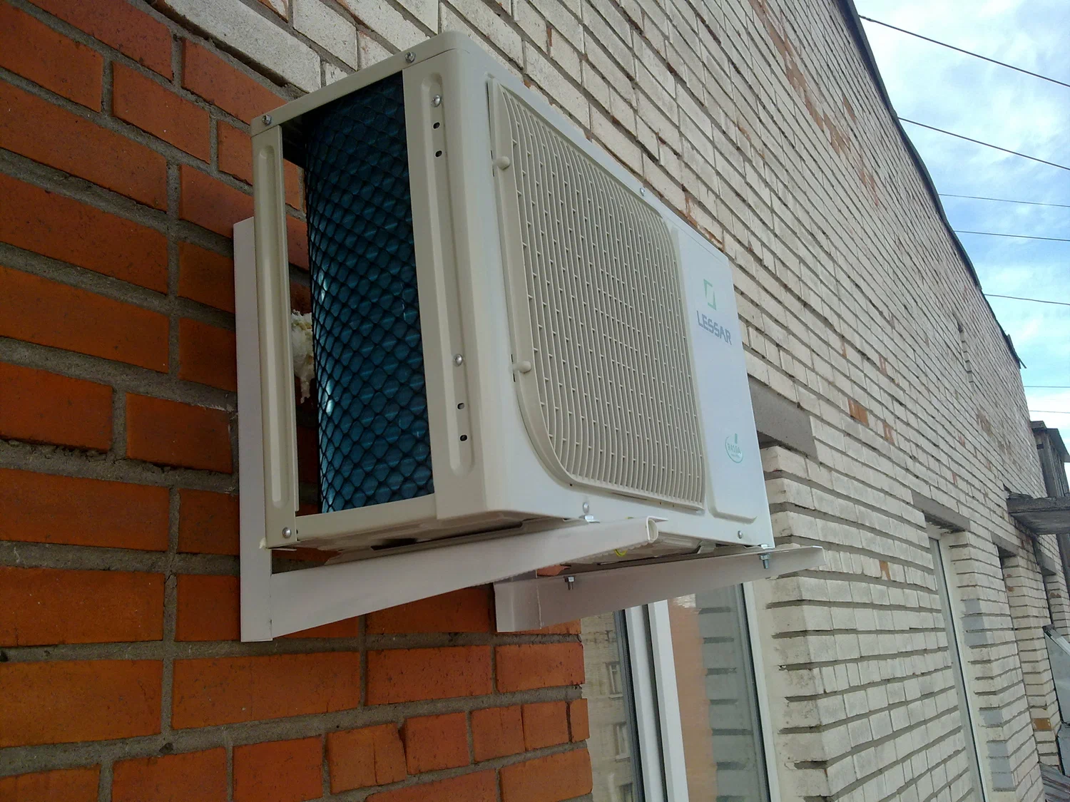 Tämä ilmastointilaite ei tarvitse ulkoyksikköä ja kuluttaa viisi kertaa vähemmän sähköä.