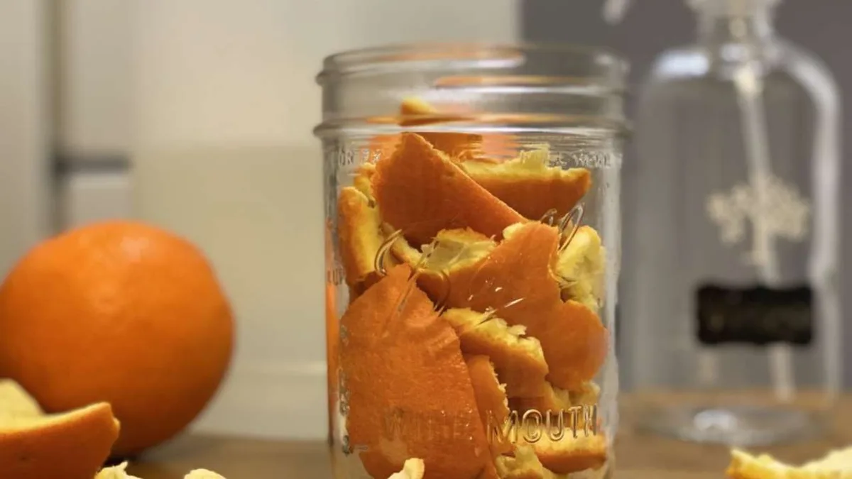Appelsiininkuoret ja etikka: miksi tätä seosta suositellaan ja mihin sitä käytetään?