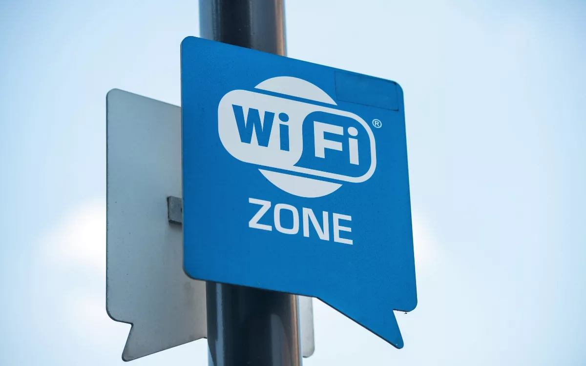 Kuinka yhdistää matkapuhelin Wi-Fi-verkkoon ilman salasanaa