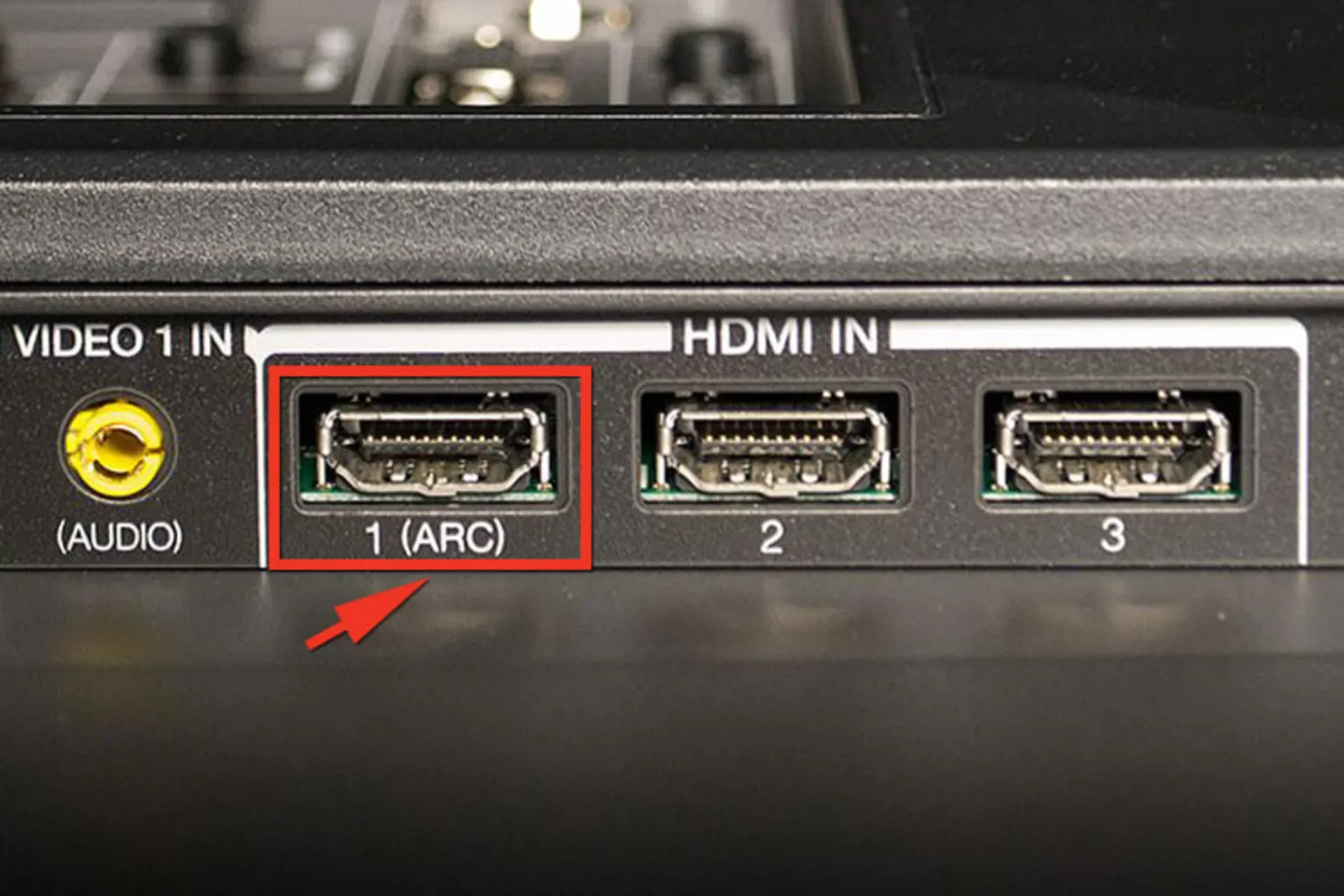 Mikä on HDMI ARC -portti televisiossasi ja miten se on muuttanut kaapelien käyttöä?