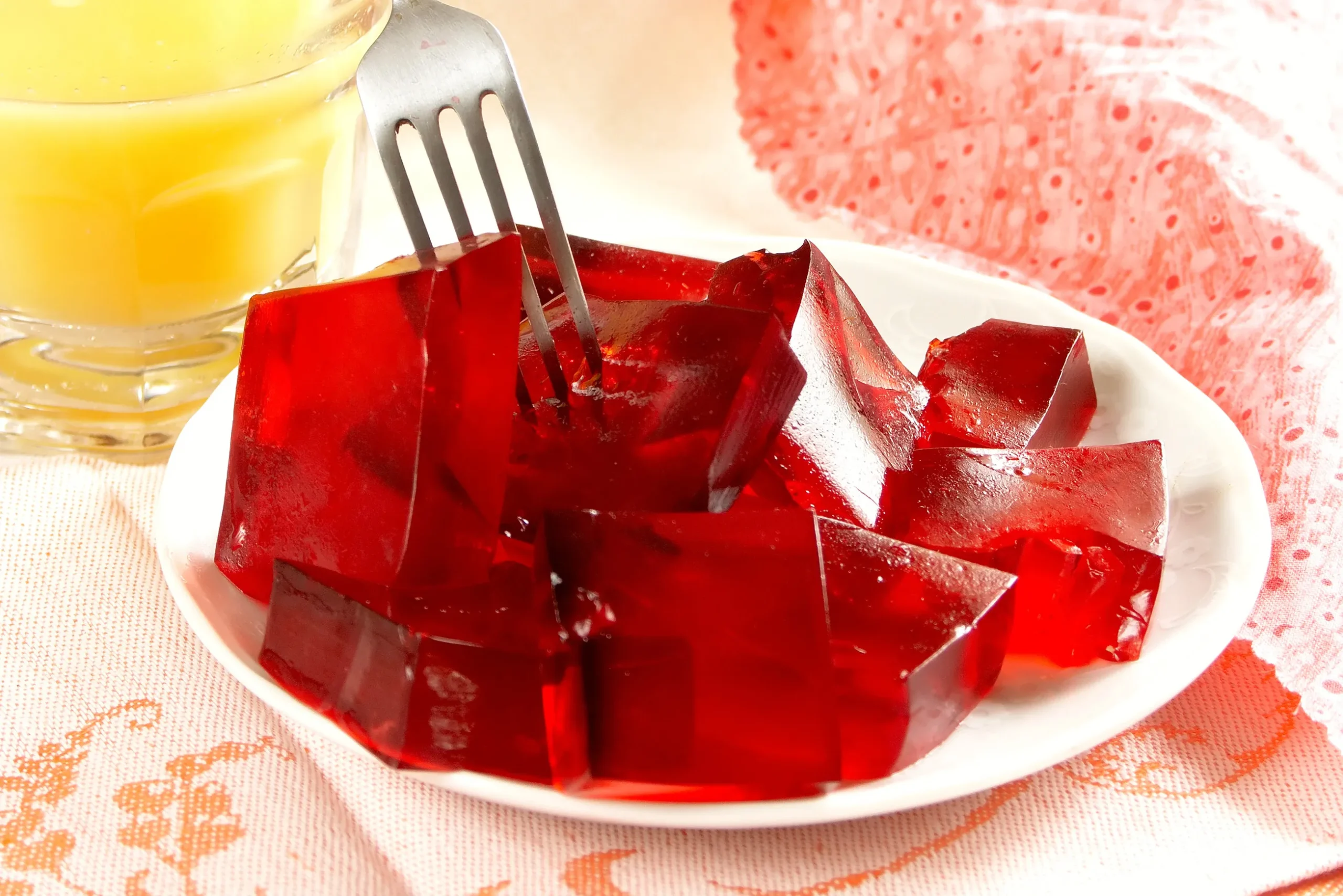 ”Jelly ice” on innovatiivinen gelatiinijää, joka säilyttää tuotteet ilman ylimääräistä kosteutta ja epäpuhtauksia.