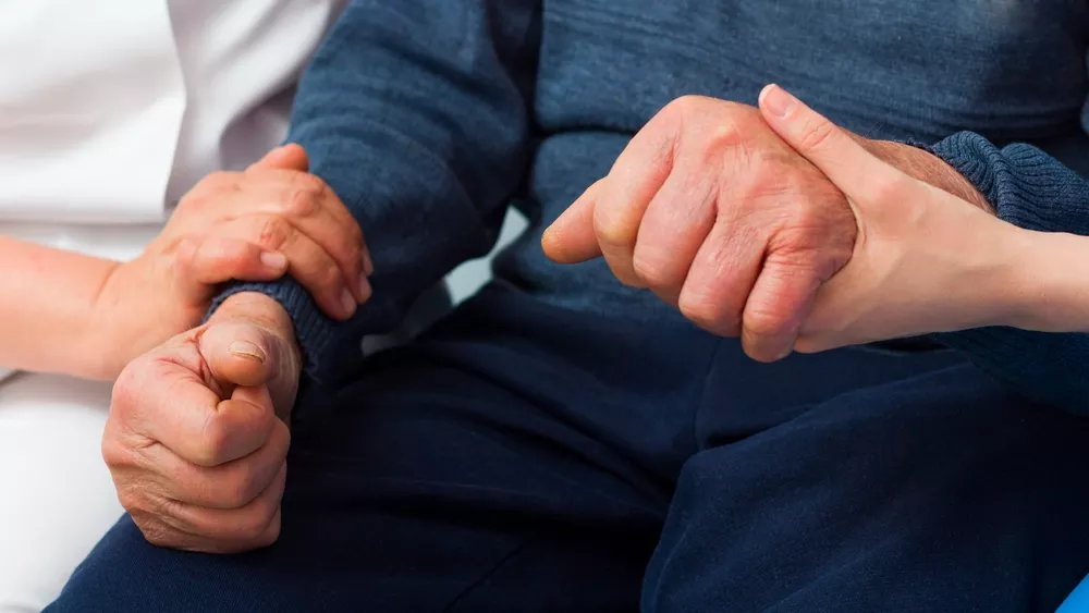 78-vuotias Parkinsonin tautia sairastava mies pyysi luottoa patjan ostamista varten, mutta hänet huijattiin, ja nyt tuomioistuin on langettanut tuomion myyjälle.