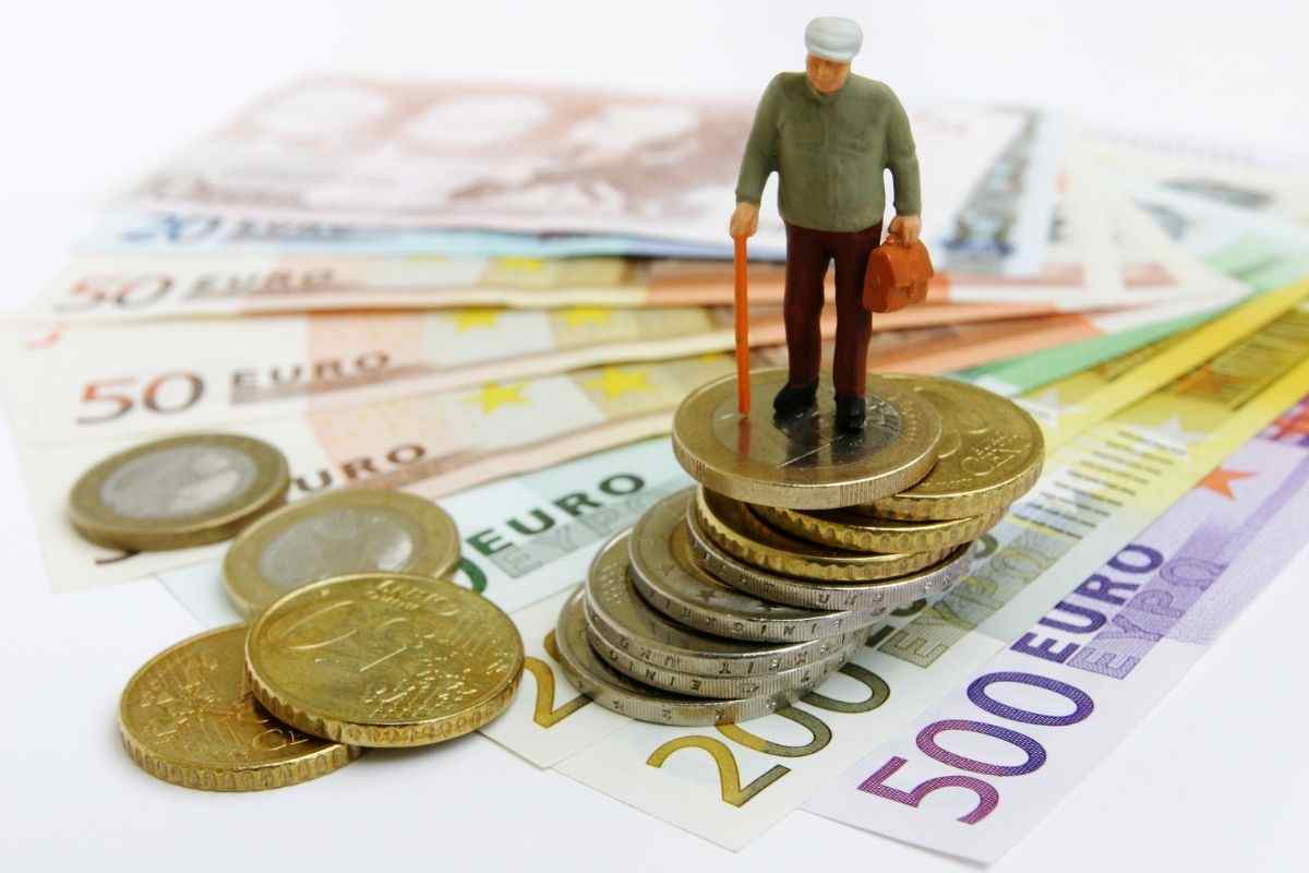 34-vuotias mies on päättänyt jäädä eläkkeelle 45-vuotiaana ja ansaita sitä varten 400 000 euroa kuukaudessa: ”Varmistan, että maksan ensin itselleni.”